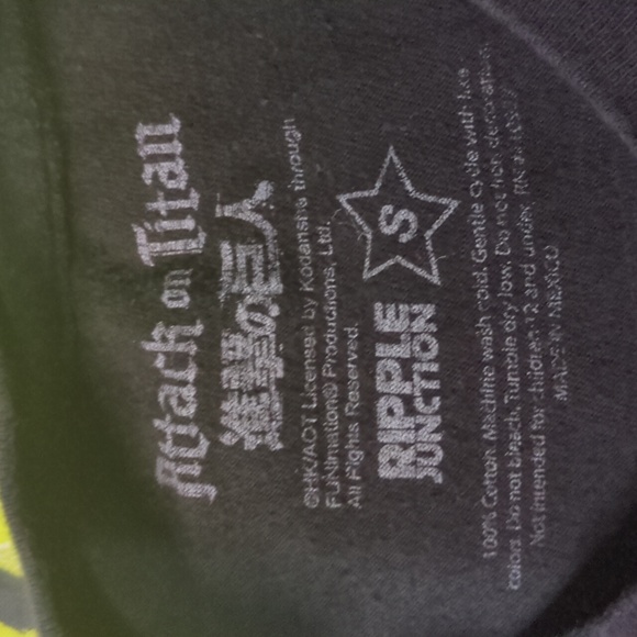 5/20 Attack on Titan Anime Tee - Picture 2 of 7